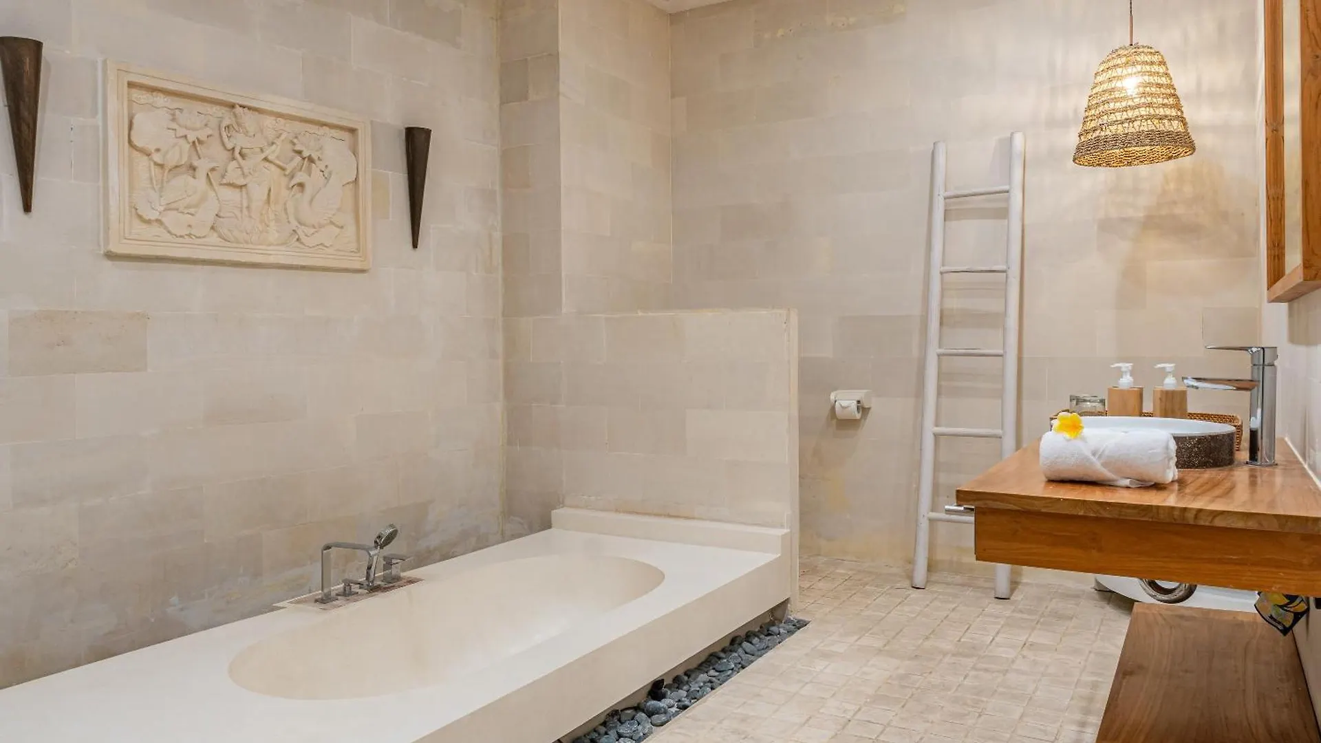 Luxury - Villa K - Central Seminyak Indonesia